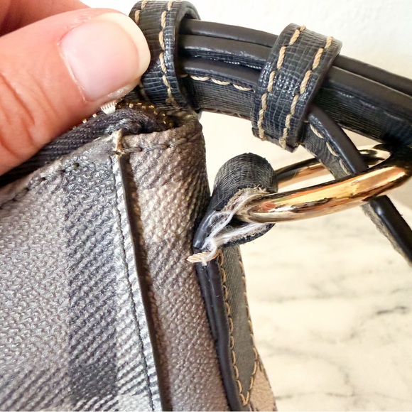 Dooney & Bourke Gray Plaid Kiley Hobo Bag - Picture 6 of 12